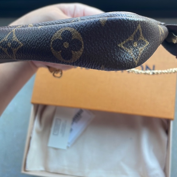 Louis Vuitton mini pochette - Picture 6 of 10